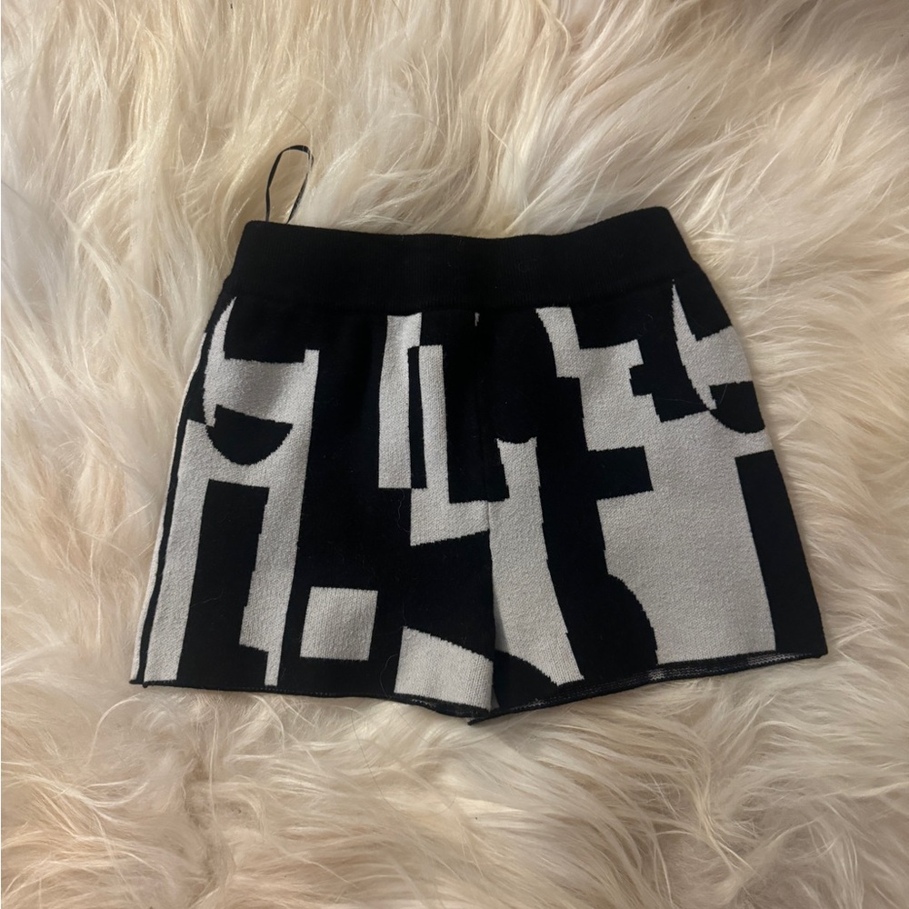Peppermayo Black and White High Waist Knit Shorts - Picture 4 of 7